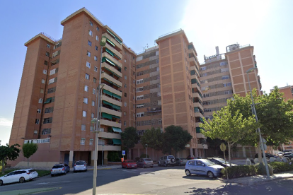 Imagen de la fachada del bloque Chile, donde el sábado intentaron ocupar uno de los pisos.