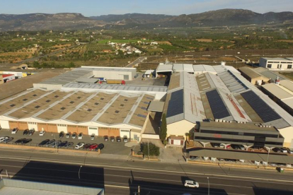 Imatge de la factoria de Cartonatges Trilla al polígon industrial de Valls.