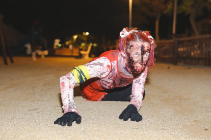 Imagen de una de las zombies participantes.