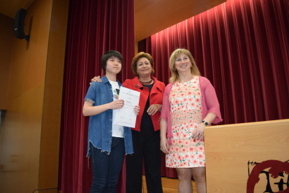 Los estudiantes chinos de la URV reciben el diploma de final de curso