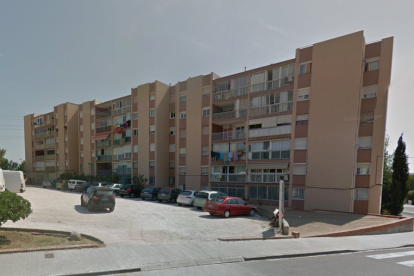 Imatge d'un dels blocs de pisos del barri de Sant Salvador.