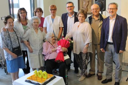 Maria Paz Arias celebra los cien años en Tortosa