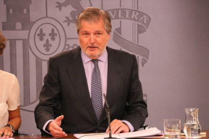 El portaveu del govern espanyol, Íñigo Méndez de Vigo, a la roda de premsa posterior al consell de ministres