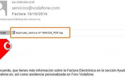 El correu electrònic que simula contenir una factura de Vodafone.