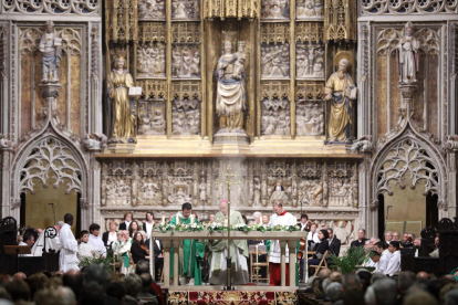 El arzobispo de la ciudad, Jaume Pujol, cerró las puertas del santuario, como acto simbólico.