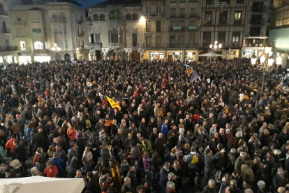 La manifestació s'ha iniciat a la plaça Mercadal de Reus.