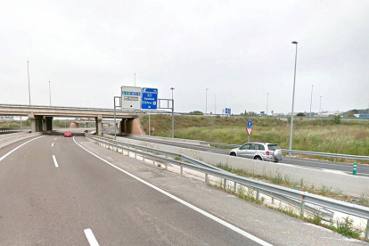 L'accident s'ha produït a la zona del pont amb l'autopista.