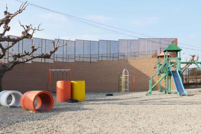 Imagen del patio de la escuela de la Fundación Estela para la Discapacidad.