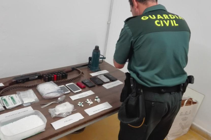 Quatre detinguts d'una xarxa de distribució de cocaïna a Sant Carles de la Ràpita