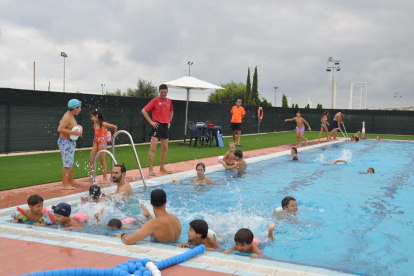 La piscina de Torredembarra reabre sus puertas al público, después de 4 años