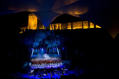El concert de Manel tanca un dels festivals d'estiu més multitudinaris