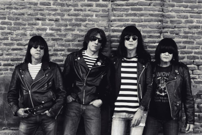 Ramonsters adoptan la estética de Ramones y hacen versiones muy personales.