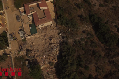 Imagen de los efectos de la explosión en una vivienda de Alcanar.