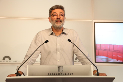 Imatge del diputat de la CUP Carles Riera al Parlament.