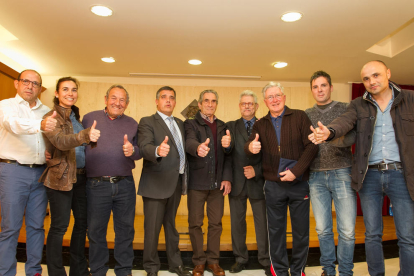 Els organitzadors de la 97a Volta Ciclista a Catalunya, amb el regidor d'Esports de l'Ajuntament de Reus, Jordi Cervera.