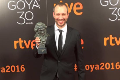 El tarragoní José Luis Montesinos amb el Goya 2016 al millor curt de ficció per 'El Corredor'.