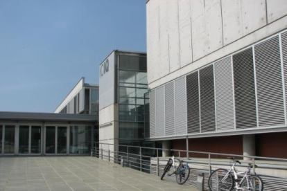 El ICIQ está situado en el campus universitario Sescelades en Tarragona y ha dado los primeros pasos en química sostenible.