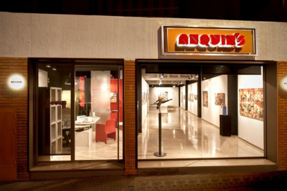 La galería Anquin's Gallery se encuentra en la calle Campoamor de Reus.