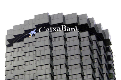 Imagen de la cúpula de la sede central de CaixaBank en Barcelona.
