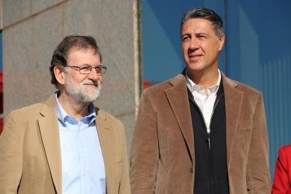 Mariano Rajoy i Xavier Garcia Albiol abans d'iniciar l'acte de precampanya a Barcelona.