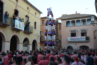 4de7 dels Castellers d'Altafulla a la Diada de les Cultures celebrada a la plaça del Pou.