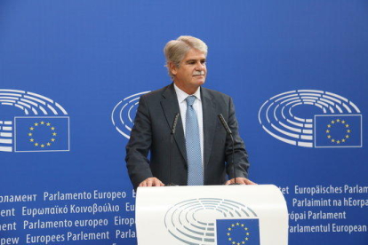 Plano americano del ministro de Exteriores, Alfonso Dastis, en el Parlamento Europeo, en Estrasburgo.