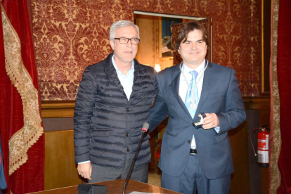 L'alcalde de Tarragona i el nou regidor municipal del PP.