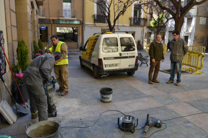 Les obres de millora de la plaça Farinera s'han iniciat aquest dimecres.