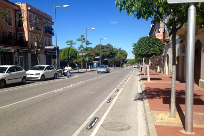 La Avenida Marquès de Tamarit es la que combina mejor su uso para peatones y para vehículos.