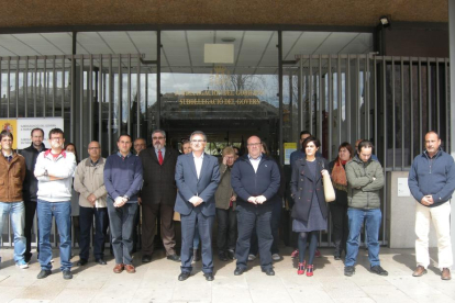 Minut de silenci a la Subdelegació del Govern a Tarragona.