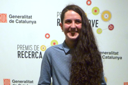 Núria Aparicio, del Institut Comte de Rius de Tarragona, es una de las estudiantes de la demarcación premiada.