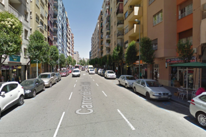 Los robos en el interior de vehículos se produjeron en la zona de la calle Pere Martell.