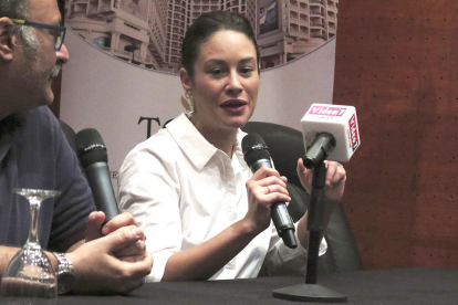 La actriz participando en un seminario del FEstival de Cine de Alejandría.