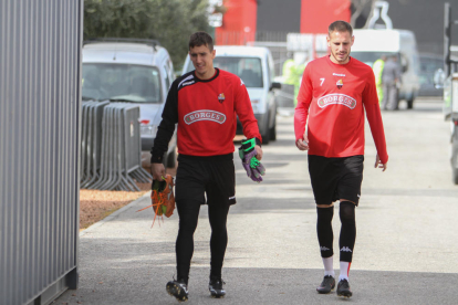 Edgar Badia i David Querol són dos dels futbolistes que han renovat contracte a Reus.