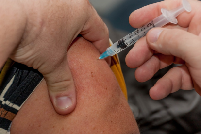 Itàlia i Portugal pretenen que els pares estiguin obligats a immunitzar els seus fills.