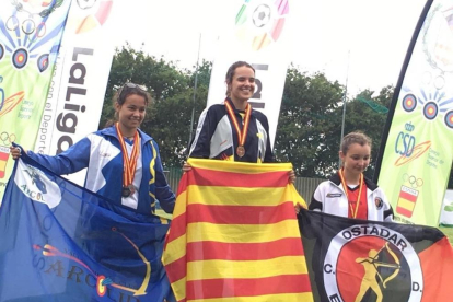 Èlia Canales sigue acumulando éxitos consiguiendo la medalla de oro al campeonato estatal.