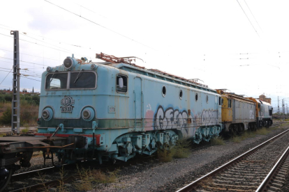Arriben dues locomotores dels anys 50 per al projecte de tren Caspolino