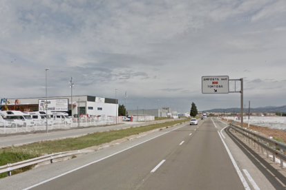 L'accident s'ha produït en una zona on la N-340 compta amb un carril per a cada sentit.