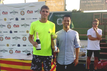 Quim Sorni, ganador en categoría masculina del Open d'Estiu Tennis Barà.