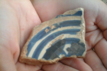 Imatge de les peces de ceràmica que ha descobert la Melisa.