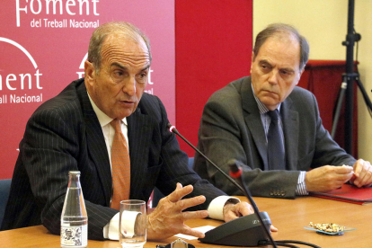 El presidente de Foment del Treball, Joaquim Gay de Montellà, y el secretario general de la patronal, Joan Pujol.