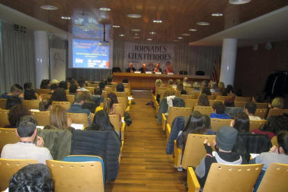 Els assistents van omplir la sala per estar presents en la 25a edició de les Jornades Científiques de Mediterrània.