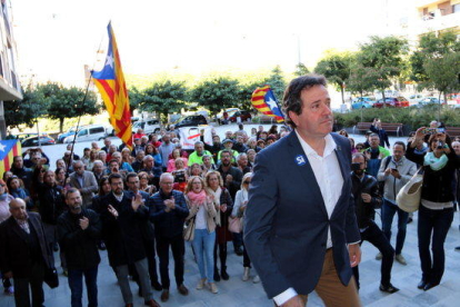 El alcalde de Oliana, Miquel Sala,a la entrada del juzgado de la Seu d'Urgell por la citación por su apoyo al 1-O.