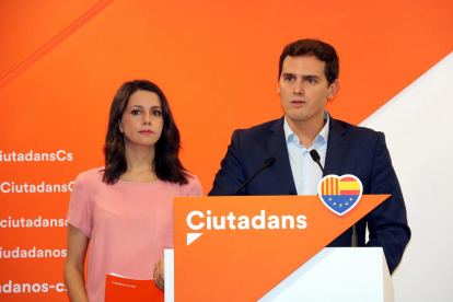 La cap de l'oposició a Catalunya, Inés Arrimadas, i el líder de Ciutadans, Albert Rivera.