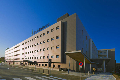 Imatge d'arxiu de l'Hospital de Manises, on la víctima va acabar morint un dia després de l'agressió.
