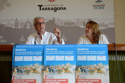 L'alcalde de Tarragona, Josep Fèlix Ballesteros; i la consellera de Neteja, Ivana Martínez.