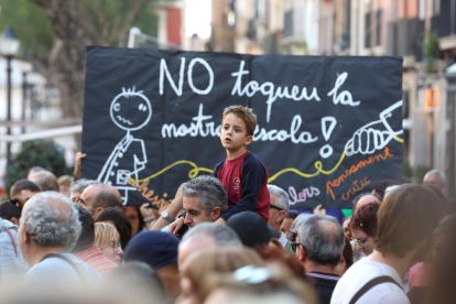 Imagen de la concentración en la plaza de la Font en Tarragona el miércoles por la tarde.