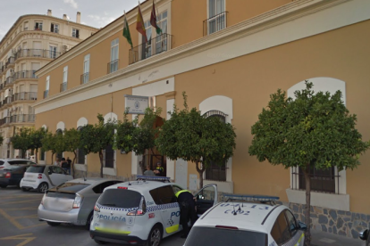 Imatge de la façana exterior de la Policia Local de Màlaga.