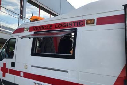 Imagen del nuevo vehículo logístico de avituallamiento adquirido por la Cruz Roja.