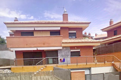 Imagen de la vivienda que los denunciantes querían alquilar. Se ubica en la avenida de Catalunya.